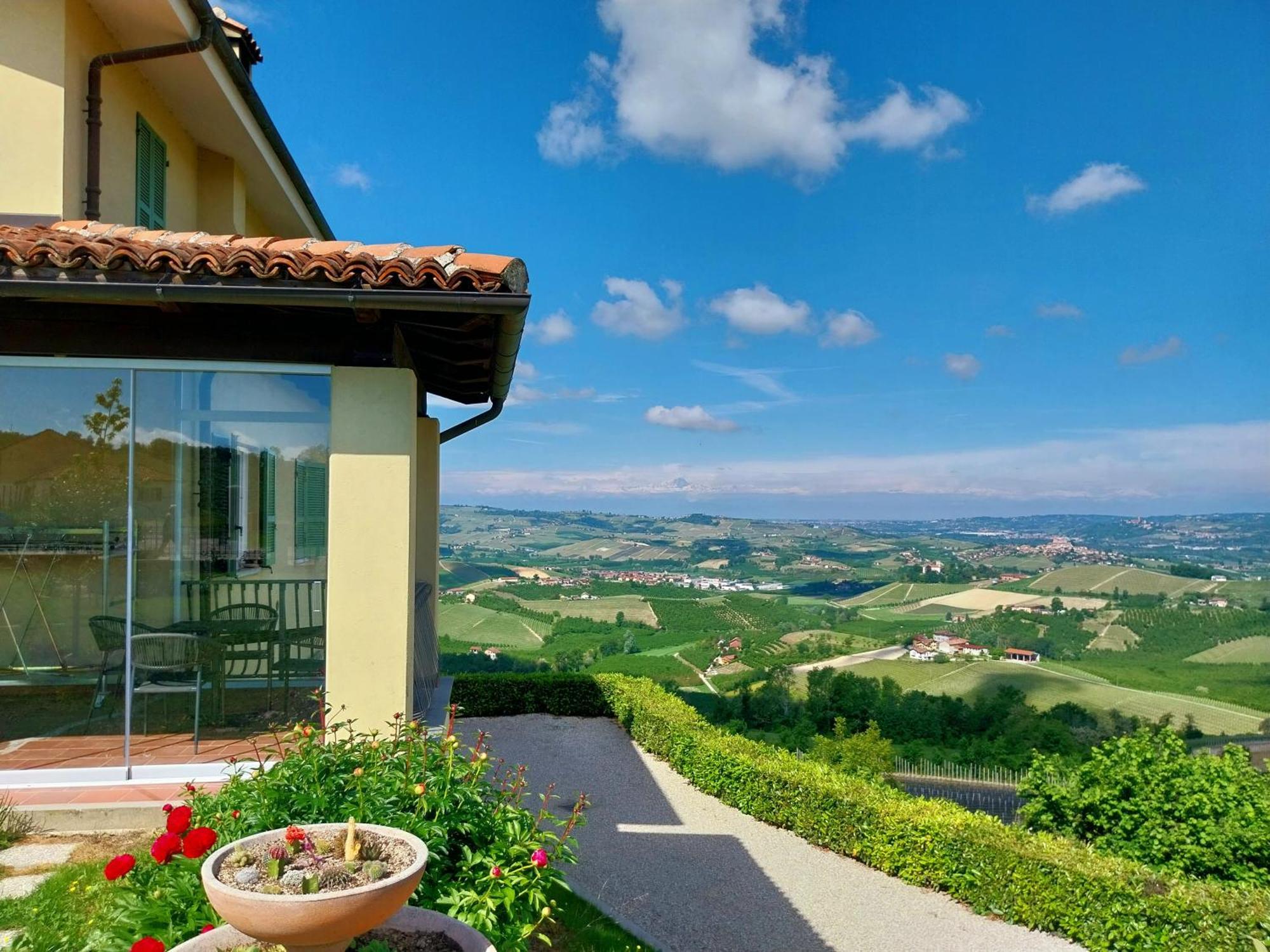 Villa Bellavista Alba, B&B Luaran gambar